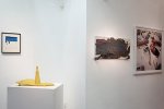 08_Ausstellungsansicht_mit_Werken_von_Franz_West_und_Otto_Muehl.jpg