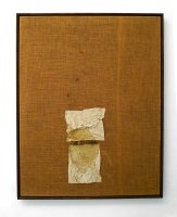Hermann Nitsch, Ohne Titel, Reliktmontage, 1963, Blut und Tücher auf Jute, 106 x 82 cm