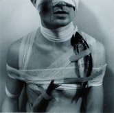 Rudolf Schwarzkogler, 2. Aktion, Ohne Titel, 1964,Rudolf Schwarzkogler, 2. Aktion, Ohne Titel, 1964, s/w Fotografie - Kontaktabzug, Foto: L. Hoffentlich, 5,8x5,8cm