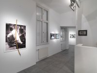 Installation view_WIR TRETEN ZURÜCK_Konzett Gallery_2019; photo: Sandro E.E. Zanzinger