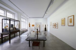 Ausstellungsansicht: JOSEPH BEUYS "Mit dummen Fragen fängt jede Revlution an", 17.03. - 18.06.2021, Foto: Lisa Rastl