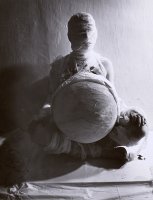 005_Rudolf_Schwarzkogler_3._Aktion_1965_Foto_Ludwig_Hoffenreich_Modell_Heinz_Cibulka_s_w_Fotografie_72dpi.jpg