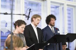 KKK Nr. 4, Konzert, Belinda Loukota – Sopran, Martin Mairinger – Tenor, Johannes Schwendinger - Bass, Konzett Gallery, 2015 Foto @ Stephanie Weinhappel, 2015